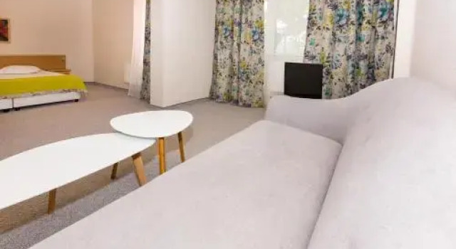 Hotel Briz 2, Забронировать Отель Отели Побережья Варны с бассейном, Бассейн