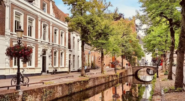 Canal apartment at historic CityCenter Amersfoort