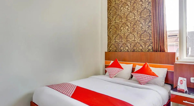 OYO 3157 Grand City Inn, Prenota Hotel Hotel a Sulawesi con parcheggio, Parcheggio