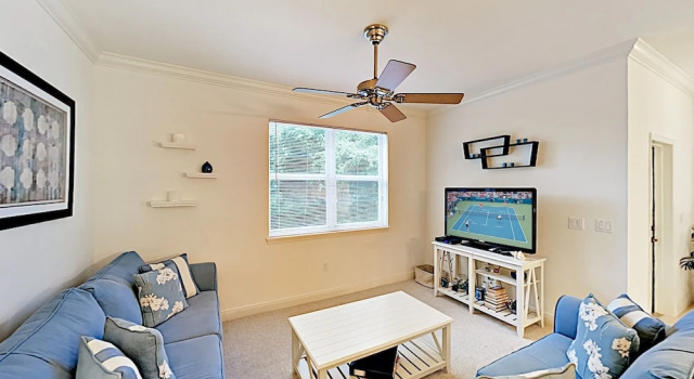 New Listing! Townhome W/ Pools & Balcony, By Beach 2 Bedroom Townhouse, Rezerwuj Dom wakacyjny Hotele w Palm Coast z parkingiem, Parking