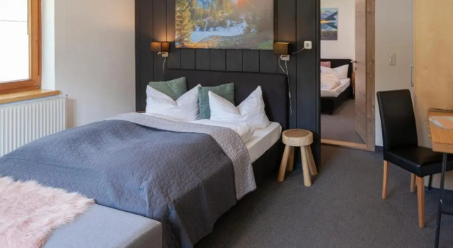 Номер Standard Berghotel TheLounge