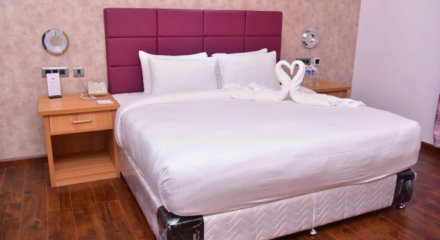 Номер Standard Ramee Strand Inn Hotel
