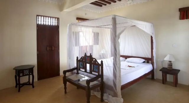 Двухместный номер Standard Msafini MangoTop Roof Hotel