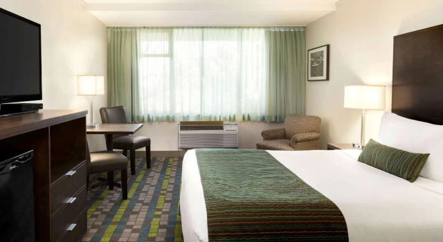 Двухместный номер Standard Days Inn by Wyndham Victoria Airport Sidney