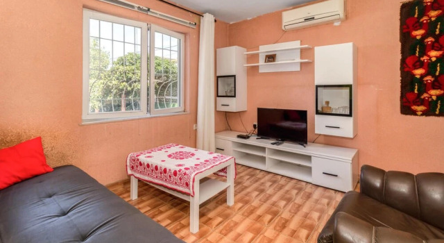 Stunning Apartment in Crikvenica With Wifi and 1 Bedrooms, Забронировать Апартаменты/квартира Отели Приморско-Горанской жупания с парковкой, Парковка