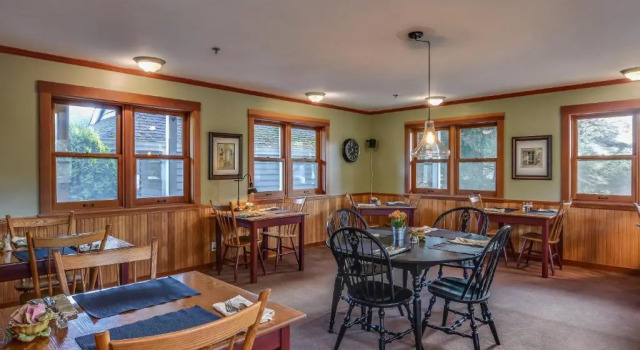 Номер Superior Wild Iris Inn