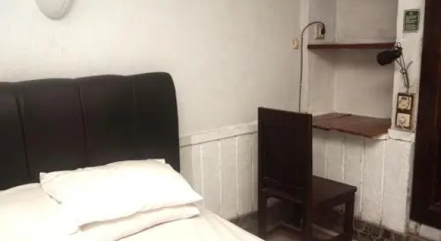 Budarno Homestay, Rezerwuj Hotel Depok Yogyakarta