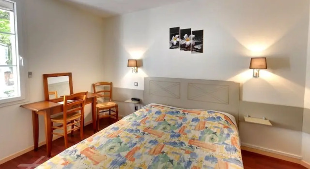 Номер Comfort Logis Hotels - Hôtel et Restaurant de la Montagne Noire