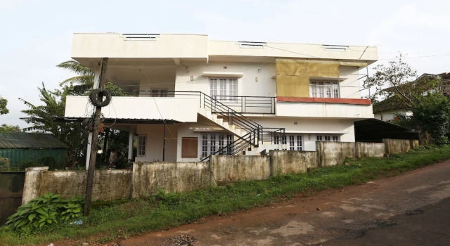 OYO 9157 Home Cozy Studio Hill Top Madikeri, Rezervovat Hotel Hotely v Bangalore s parkováním, Parkování