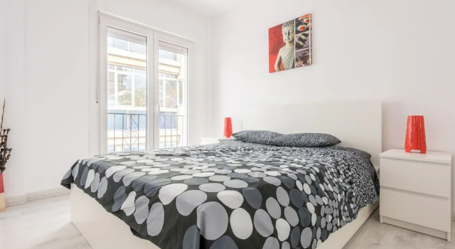 OleHolidays Miramar Centro Marbella 50m playa, Забронировать Отель Отели Марбелья 3 звезды, рядом с Набережная Марбельи, 3*