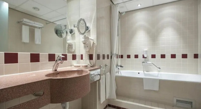 Номер Standard с балконом Fletcher Familiehotel Paterswolde