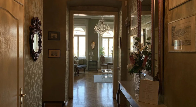 Luxury Apartment by Hi5-Baross Sqr Suite, Забронировать Апартаменты/квартира Будапешт Центральная Венгрия
