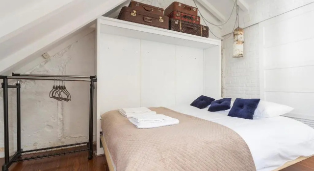 Апартаменты LovelyStay - Distinctive & Unique Apartment next to Sé Cathedral of Lisbon - 5 min to Chiado