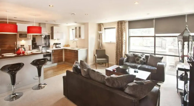Churchill Apartments, Varaa Huoneisto Asunnot kohteessa Merseyside, Huoneisto