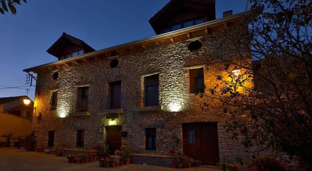 Casa Rural Perico, Book Hotel Hotels in Aragon with Parking, Parking