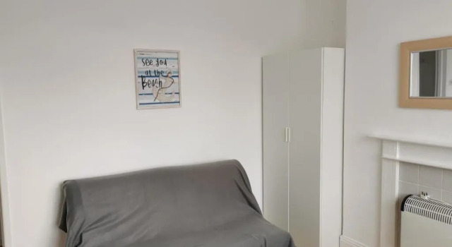 Апартаменты Coombe Lodge Holiday Flats