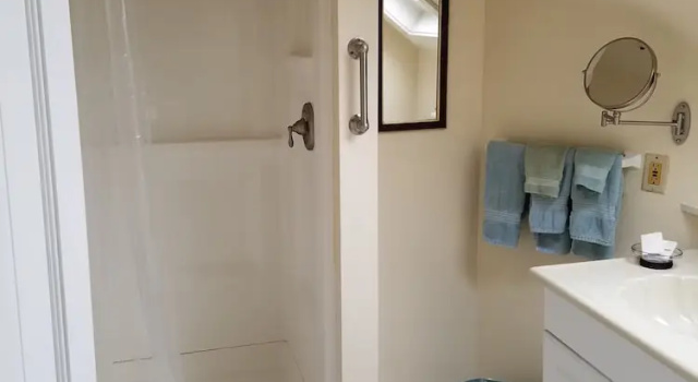 Номер Standard 1860 House Inn and Vacation Rental Home