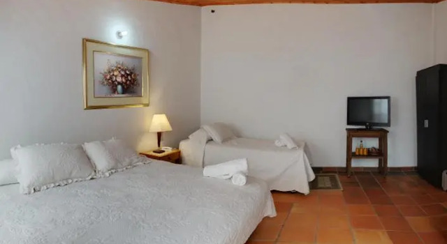Четырёхместный номер Standard Hotel Spa Villa Lina