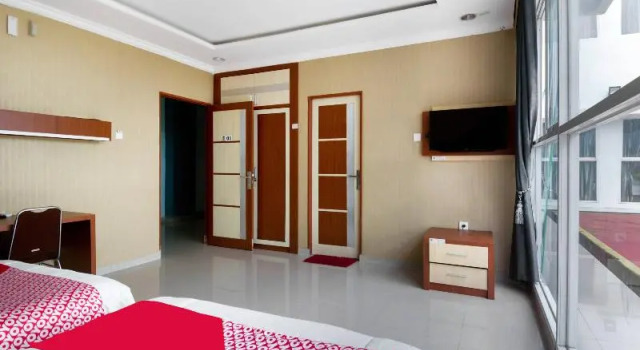 Номер Standard Collection O 3431 Hotel Alpha Bandara