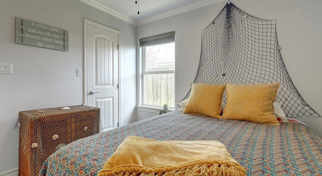 A Wave From It All 3 Bedroom Home by RedAwning