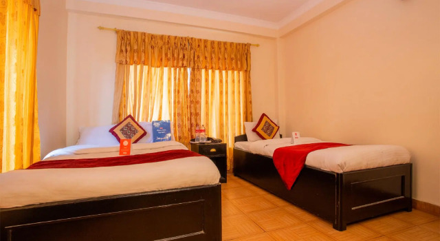 OYO 143 Hotel Stay Well