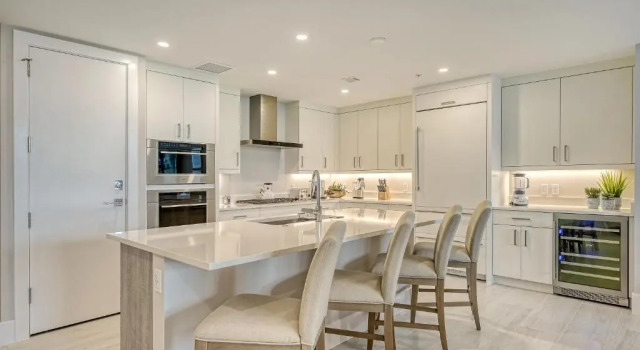 Апартаменты с 2 комнатами Ten35 Seaside Rentals