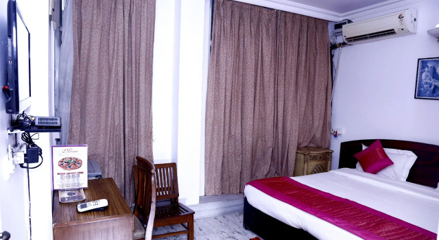Hotel Batra Holiday Home, Забронировать Отель Отели Нью-Дели с завтраком, Завтраки