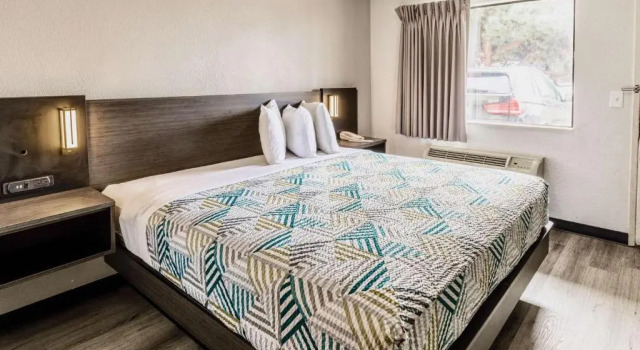Номер Standard Motel 6 Carlsbad, CA - Near Legoland