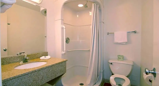 Четырёхместный номер Standard Motel 6 Reno West