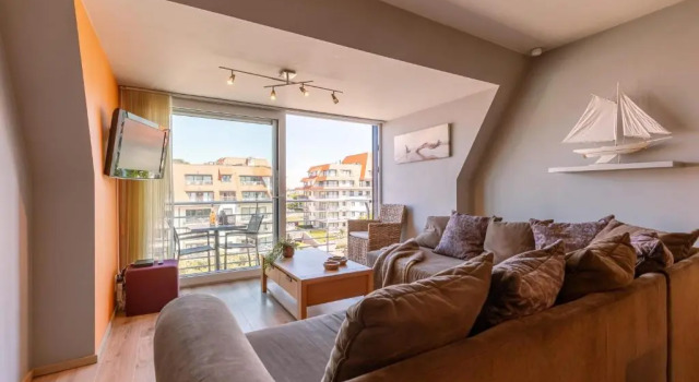 Апартаменты Cosy apartment with outside pool and balcony