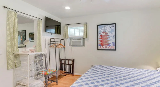 Private Beach Pass: Cozy Galveston Apartment!, Забронировать Апартаменты/квартира Отели Галвестон с парковкой, рядом с Betty Head Oleander Garden Park, Парковка
