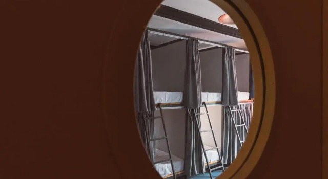 Кровать в общем номере Laika Hostel
