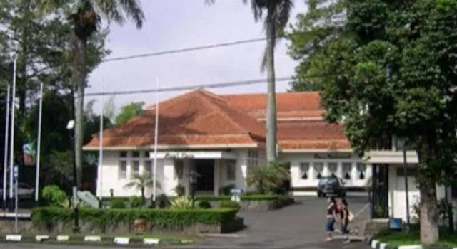 Royal Dago, Book Hotel Bandung West Java