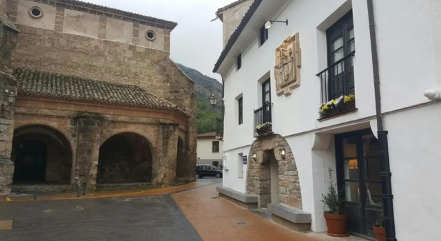 Casa Rural Las Pedrolas, Book Hotel Arnedillo La Rioja