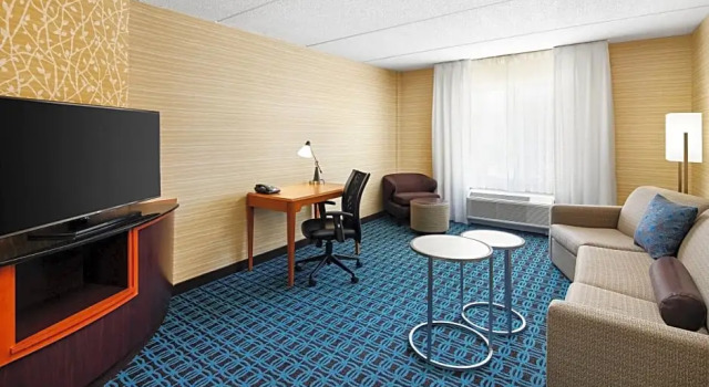 Двухместный люкс c 1 комнатой Fairfield Inn and Suites by Marriott Plainville
