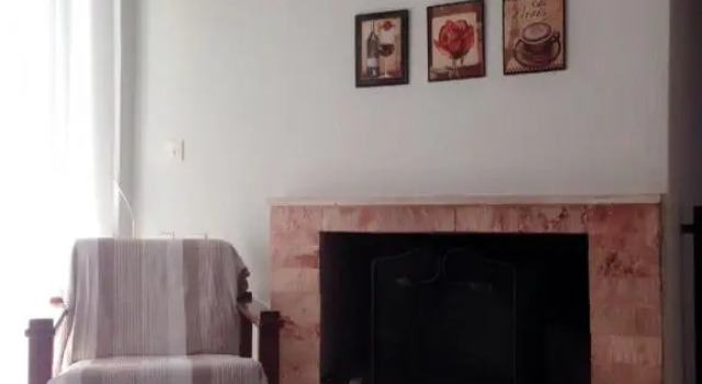 Sakis, Book Hotel  