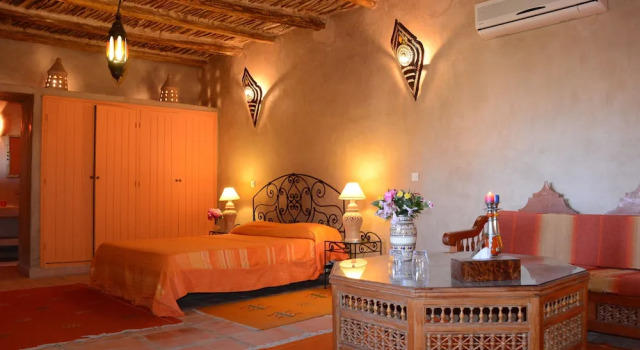 Riad Ain Khadra Khadra, Rezerwuj Hotel Hotele w Souss-Massa-Draa z basenem, Basen