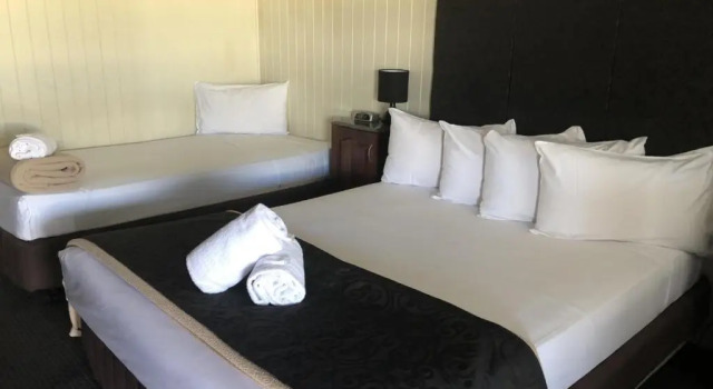 Семейный номер Standard Country Plaza Motor Inn