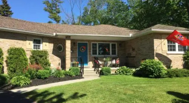 Cameron's Cove Bed & Breakfast, Rezervați Hotel Goderich Huron, Perth, Waterloo and Wellington