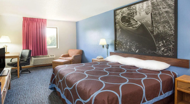 Двухместный номер Standard Super 8 by Wyndham Monmouth IL