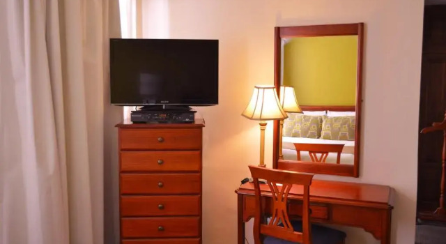 Четырёхместный номер Standard La Carolina Inn