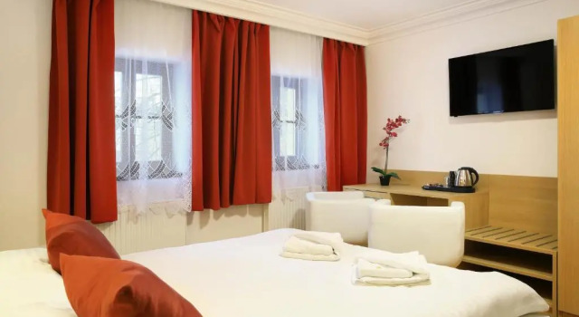 Номер Standard Pension U Martina