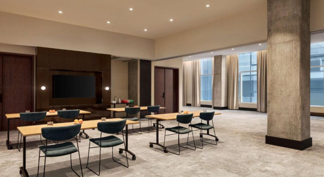 Hyatt Centric Montreal, Buchen Sie Hotel Hotels in Québec mit Pool, Schwimmbad