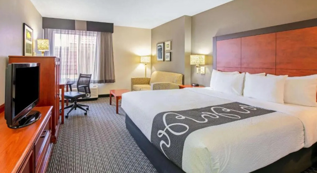 Двухместный номер Deluxe La Quinta by Wyndham DFW Airport South / Irving