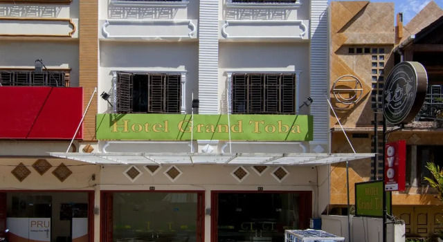 Hotel Grand Toba by OYO Rooms, Rezerwuj Hotel Balige Sumatra