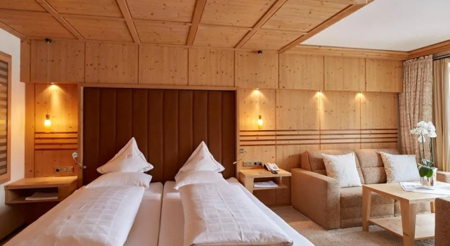 Hotel Auriga, Забронировать Отель Отели Лех с завтраком, рядом с Горнолыжный подъемник Шлосскопфбан, Завтраки