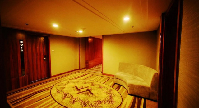 Manhattan Hotel, Rezerwuj Hotel Hotele SPA w Harbin, w pobliżu Zhaolin Park, SPA