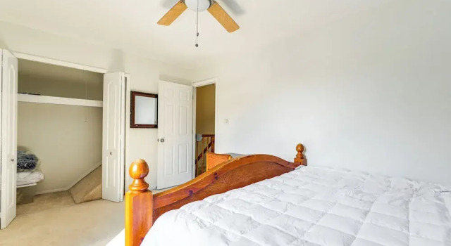 3 Mi to Dulles Airport: D.c. Area Townhome, Rezervați Apartament Herndon 