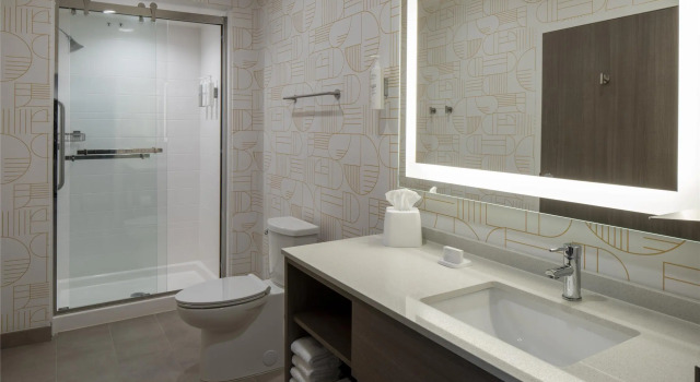 Люкс Home2 Suites By Hilton Montgomery Downtown