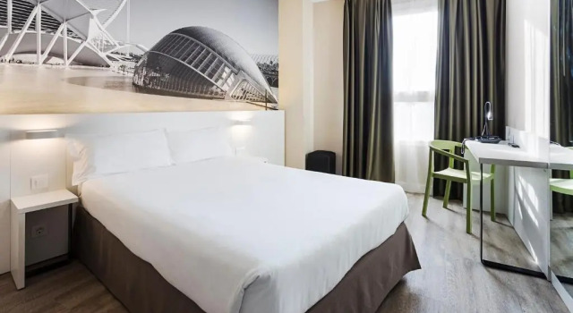 Двухместный номер B&B HOTEL Valencia Arena